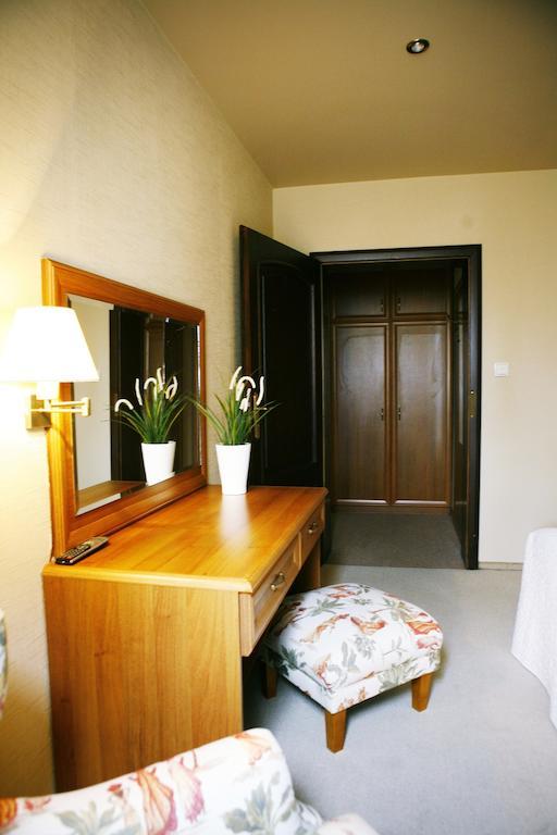 Hotel Zorza Namysłów Cameră foto